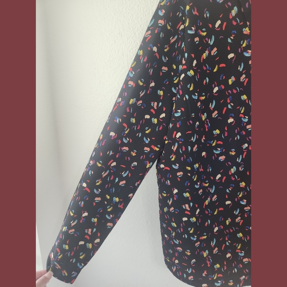 Cabi Ferris Confetti Print Button Front Blouse Large - Picture 6 of 9